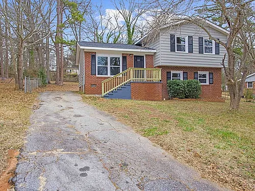 142 Harmony Dr Photo 1