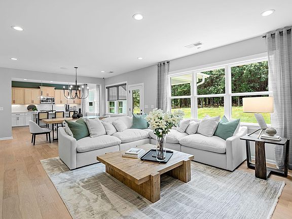 Family Room, Breakfast Kitchen