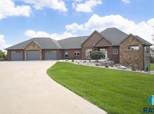 47672 258th St, Sioux Falls, SD 57104