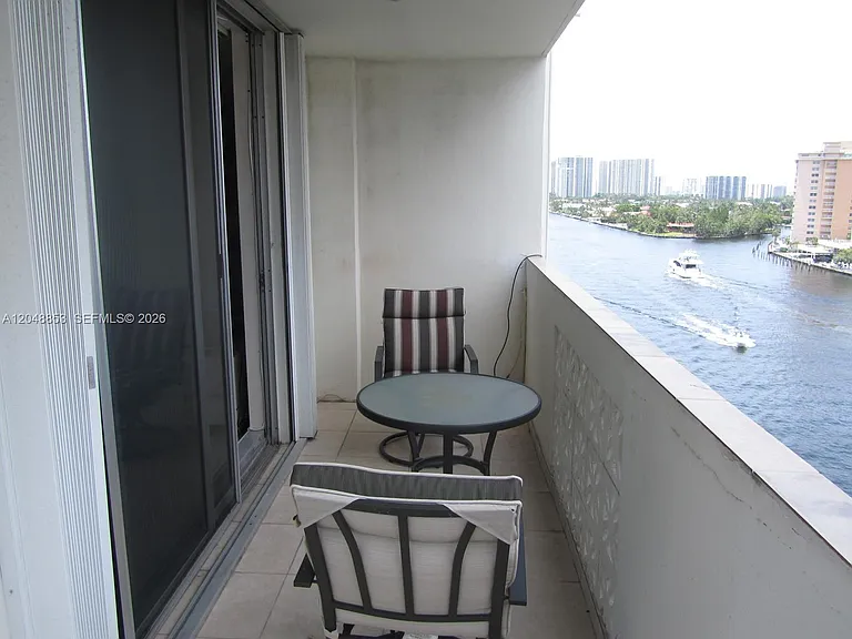 1833 S Ocean Dr #911 — Photo 5