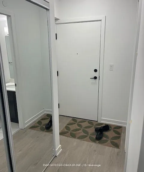 556 Marlee Ave #529 — Photo 6