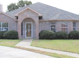 115 Mitchell Cir, Terrell, TX 75160