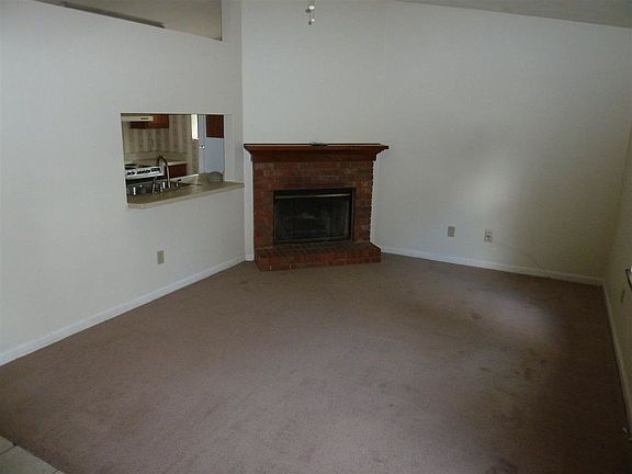 2nd image of 2329-B Via Sardina St