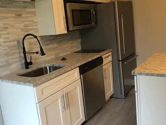 2nd image of 550 W Plant St