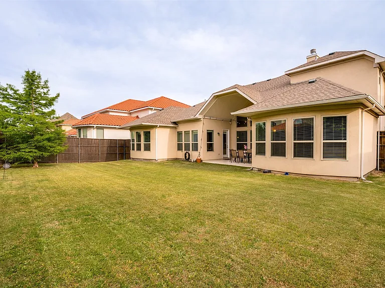 13340 Sellaronda Way — Photo 32
