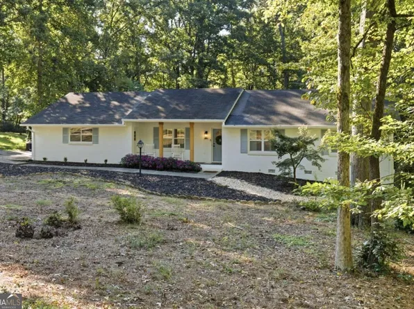 173 Laurelwood Ln, Alpharetta, GA 30009
