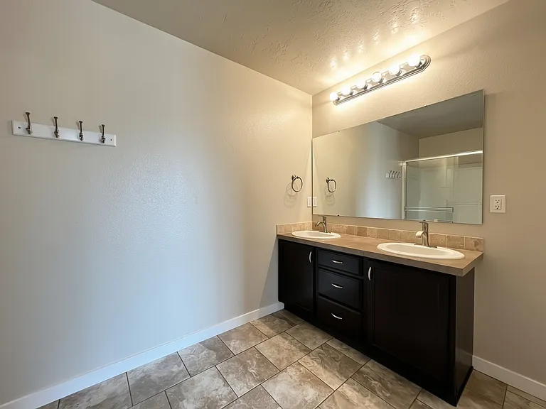 15876 Boulder Ridge Way — Photo 38
