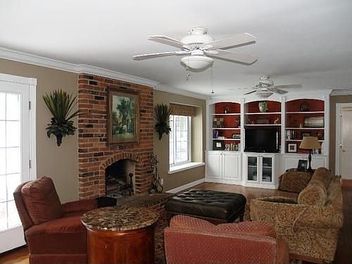 1st image of 1059 Camargo Dr