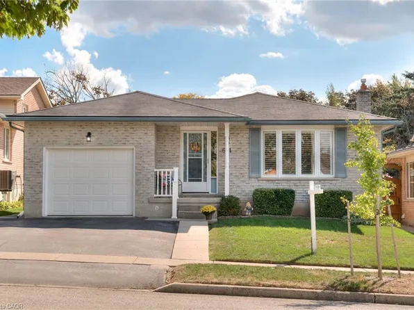 621 Sprucehurst Cres, Waterloo, ON N2V 2E3