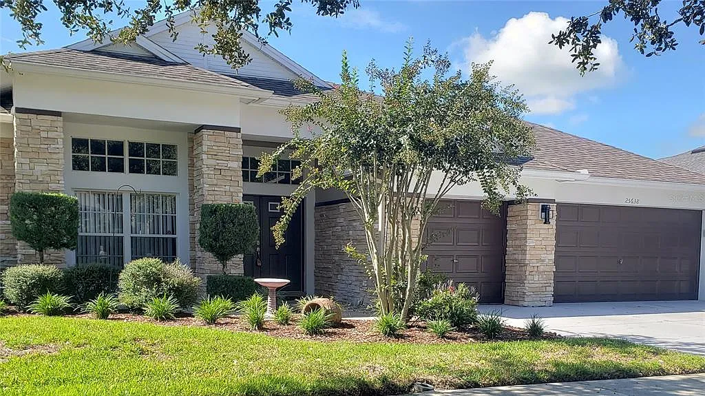 4 bed, 5.0 bath, 3302 sqft, $3,100 — Photo 1