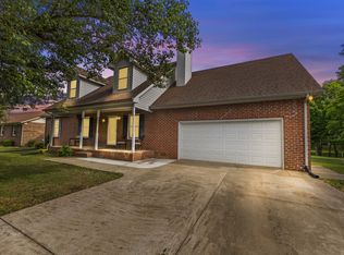 3950 Country Park Ln, Murfreesboro, TN 37128