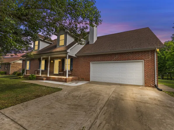 3950 Country Park Ln, Murfreesboro, TN 37128
