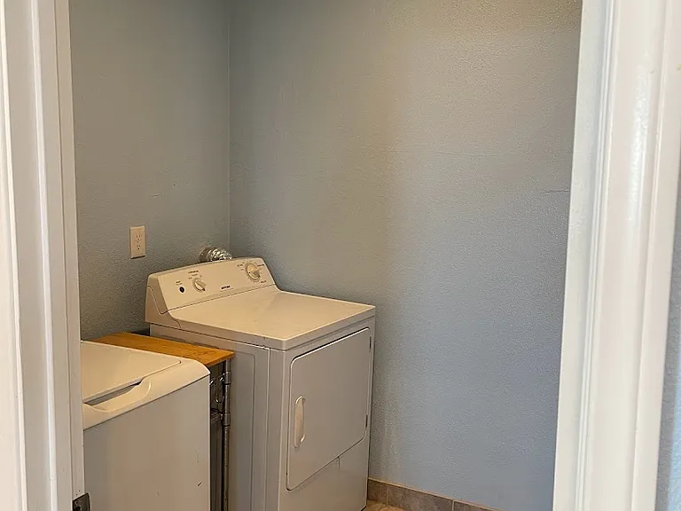 7477 Rattlesnake Rd #2 — Photo 8