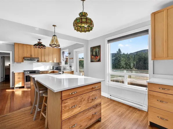 133 Baker Rd, Saltspring Island, BC V8K 2N6