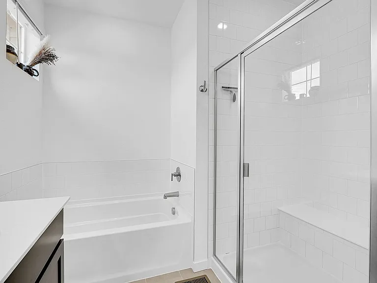 9719 Browns Peak Cir — Photo 6