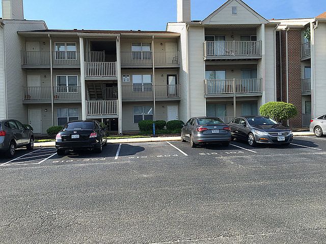 1st image of 510 Thorncliff Dr APT 102