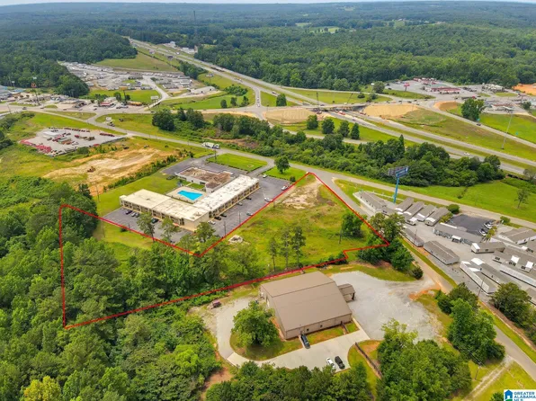 Holiday Inn Dr #1, Clanton, AL 35046