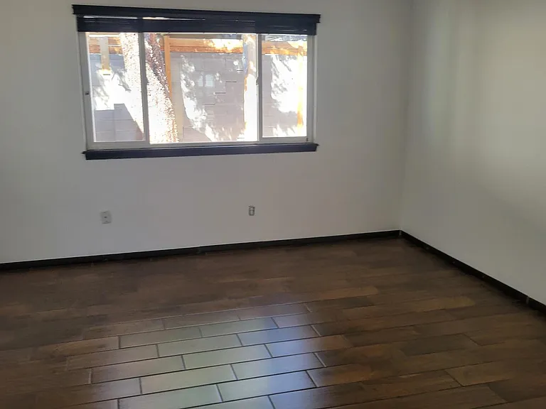 5020 San Pedro Ct NE — Photo 4