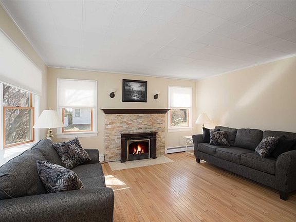 4th image of 63 Kirby Ln