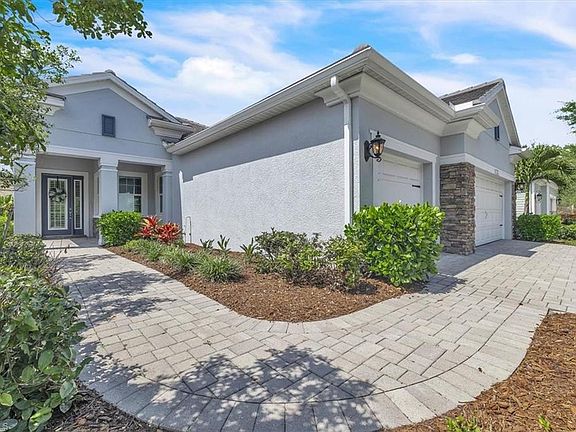 2nd image of 13861 Magnolia Isle DR