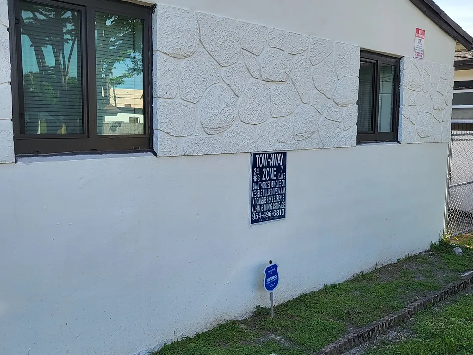 308 NW 5th Ter #1