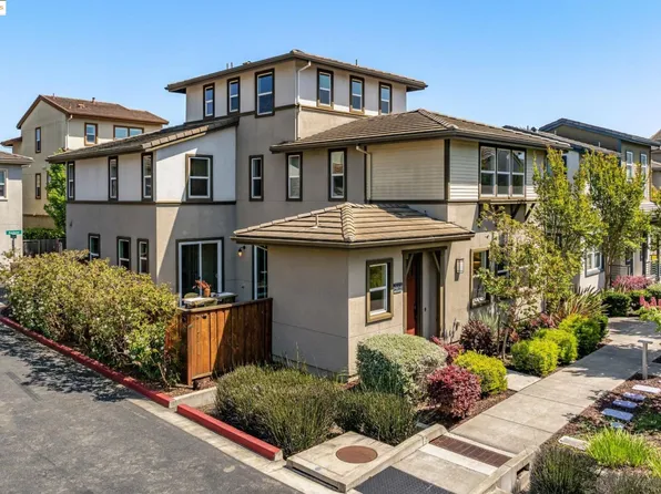 2759 Aschow Ln, Alameda, CA 94501
