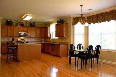 5th image of 2608 Hampton Park Dr
