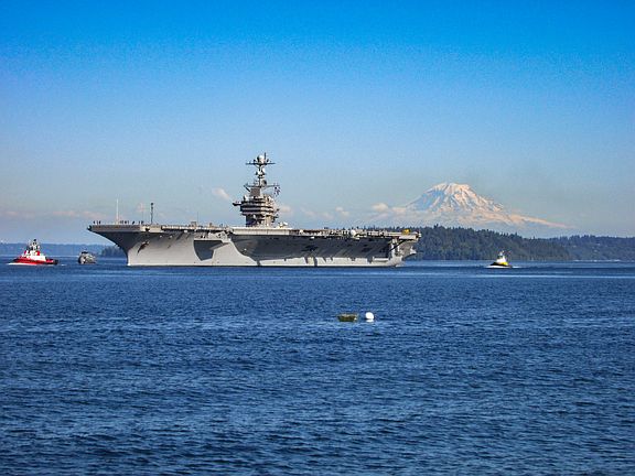 Mt. Rainier towers above Blake Island and Rich Passage is one of the most active and fun waterways in Central Puget Sound!