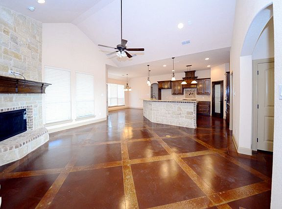 2nd image of 109 Skyview Ct
