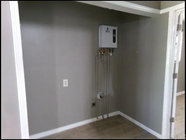 1721 Tulane Ave — Photo 15