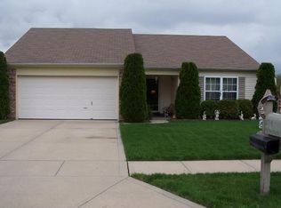 874 Yellowwood Dr, Greenwood, IN 46143