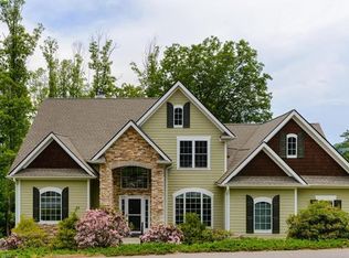 24 Timber Moss Dr, Asheville, NC 28804