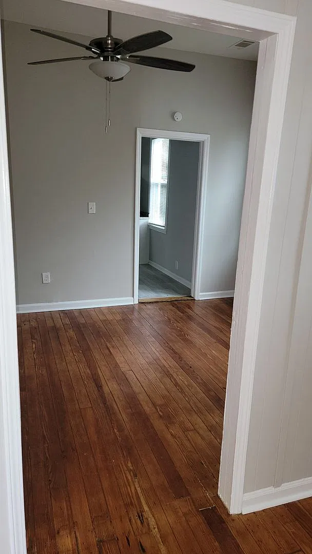 1866 Central Ave Duplex — Photo 4
