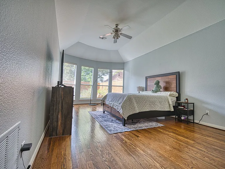 5513 Amber Way — Photo 43
