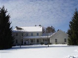 8135 Belle Vernon Dr, Novelty, OH 44072