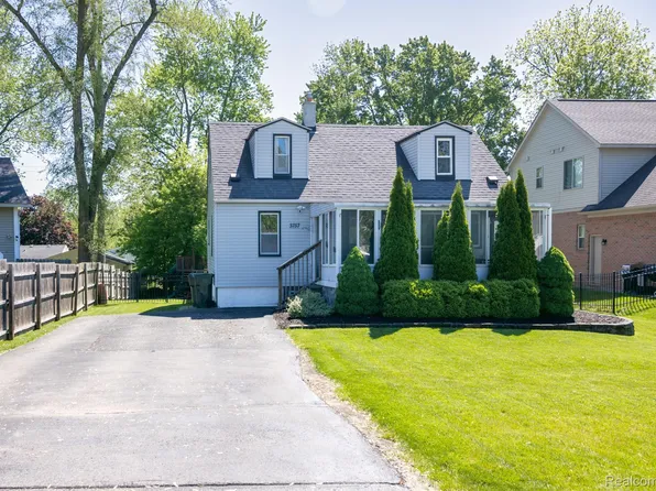 3757 Cone Ave, Rochester Hills, MI 48309