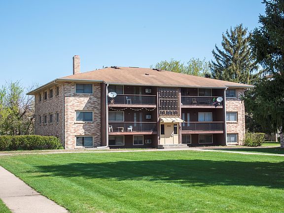 3rd image of 8916 Nicollet Ave S #9838216