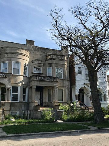 2nd image of 3516 W Adams St