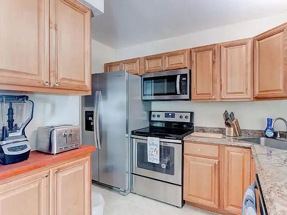 5th image of 1000 Green Pine Blvd