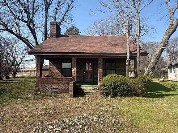 2nd image of 101 W Montgomery St