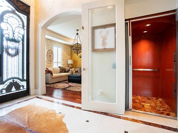 5th image of 500 Greenhill Park Ave