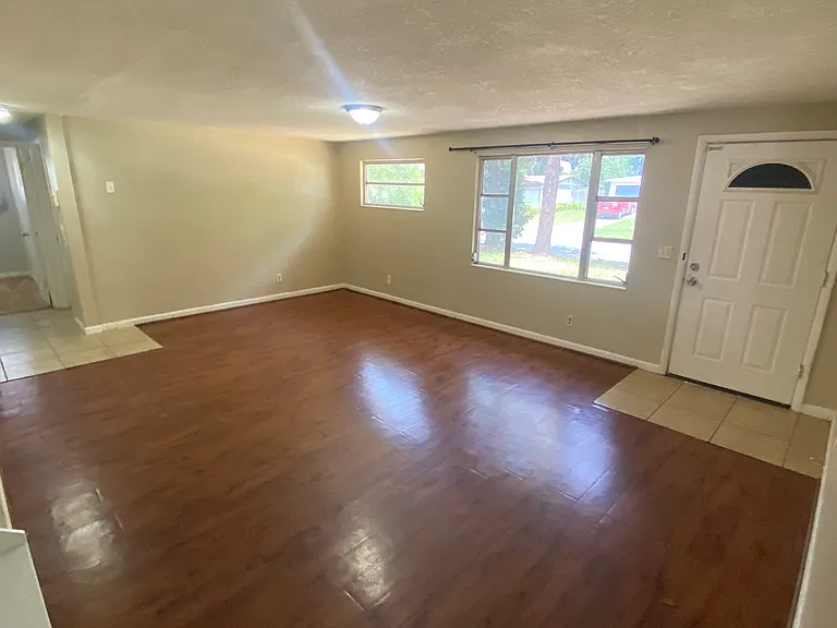 265 Lee Dr — Photo 4