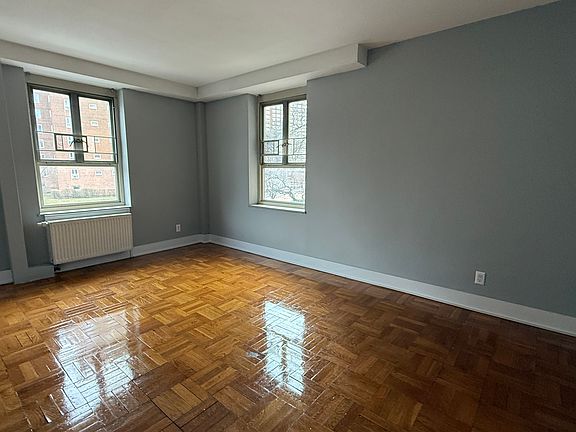 3rd image of 6419B 186th Ln APT 2B