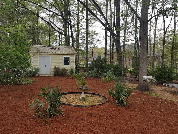 4th image of 167 Laurelwood Dr