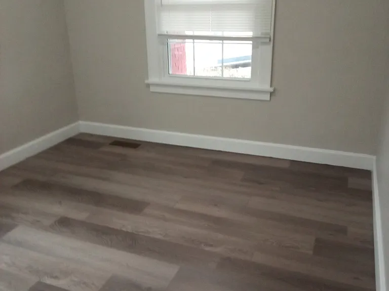 1112 Covert Ave — Photo 11