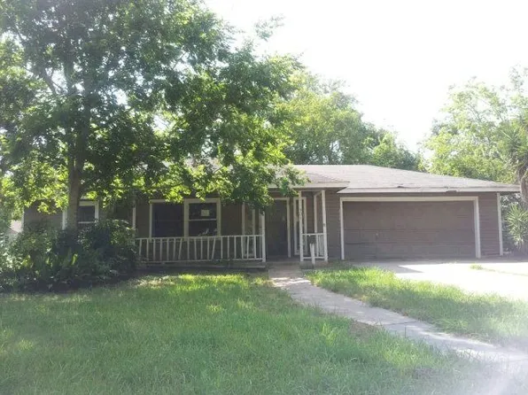 501 Elm St, Lake Jackson, TX 77566