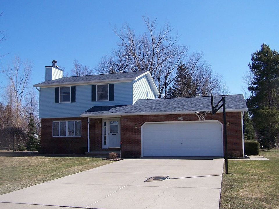 1st image of 1633 Willow Woods