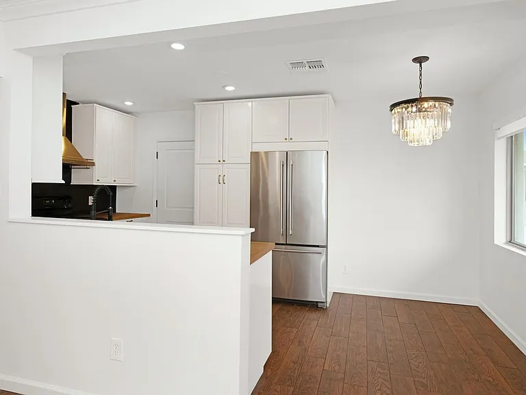 4228 N 44th Pl — Photo 7