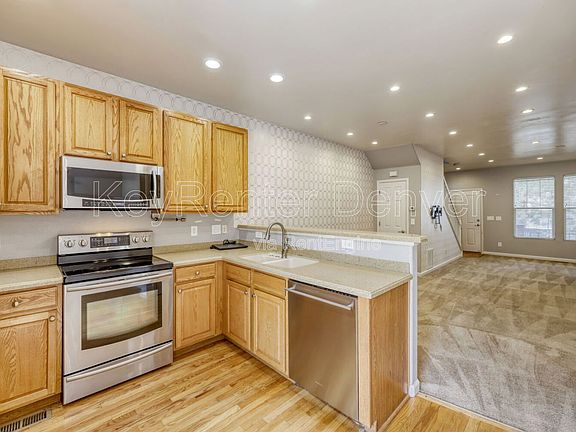 4th image of 15612 96th Way Unit 14B
