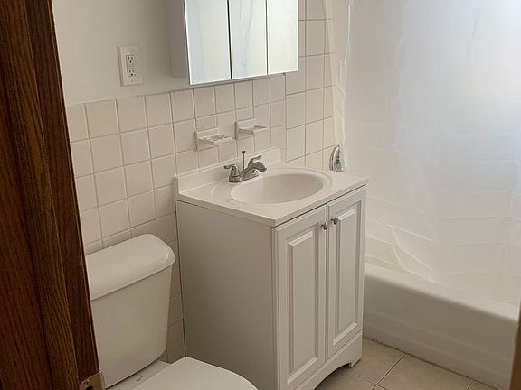 4th image of 3627 Nicollet Ave APT 301